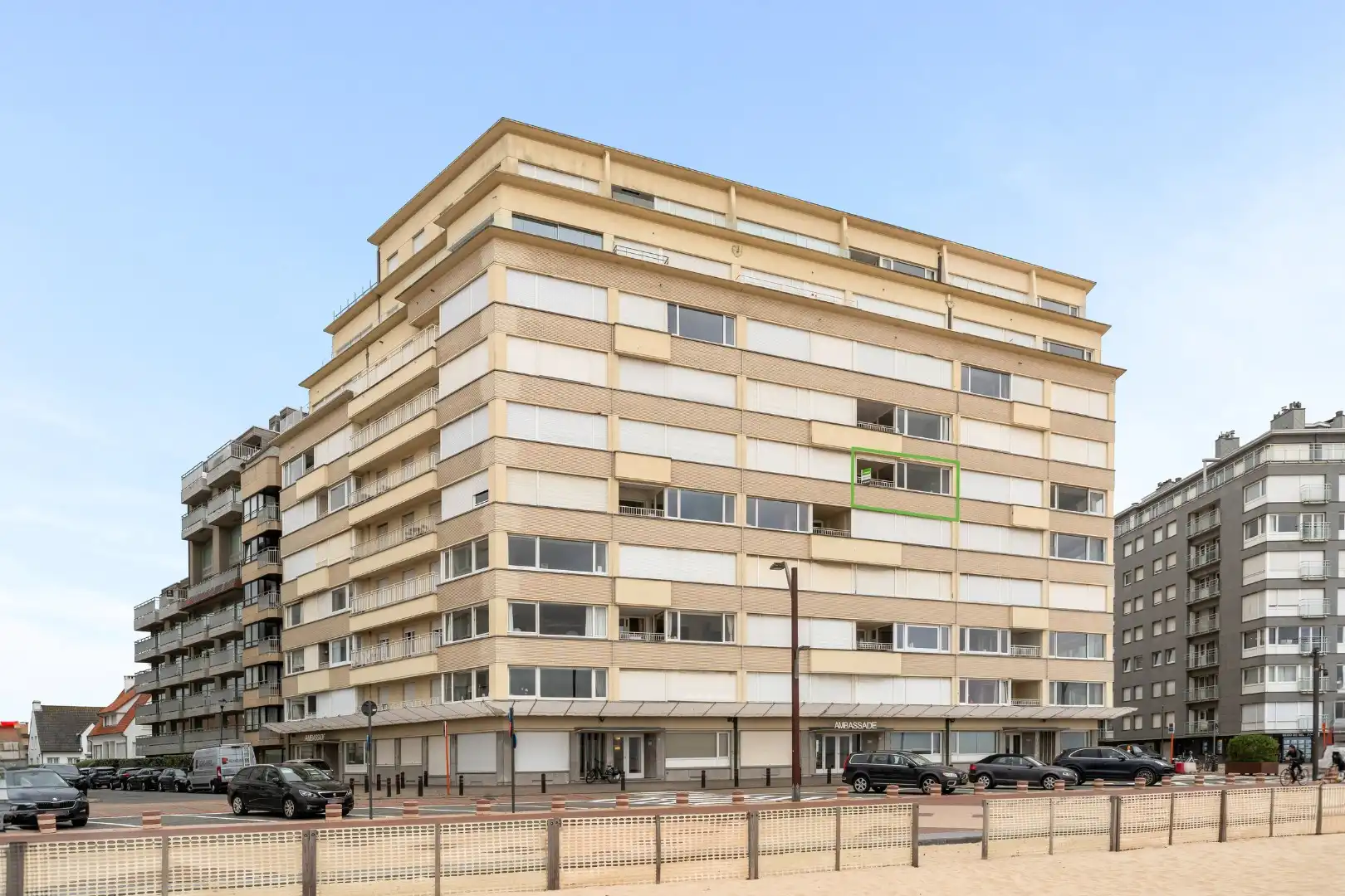 Ruim appartement met panoramisch zeezicht op de Zeedijk Albertstrand foto 13