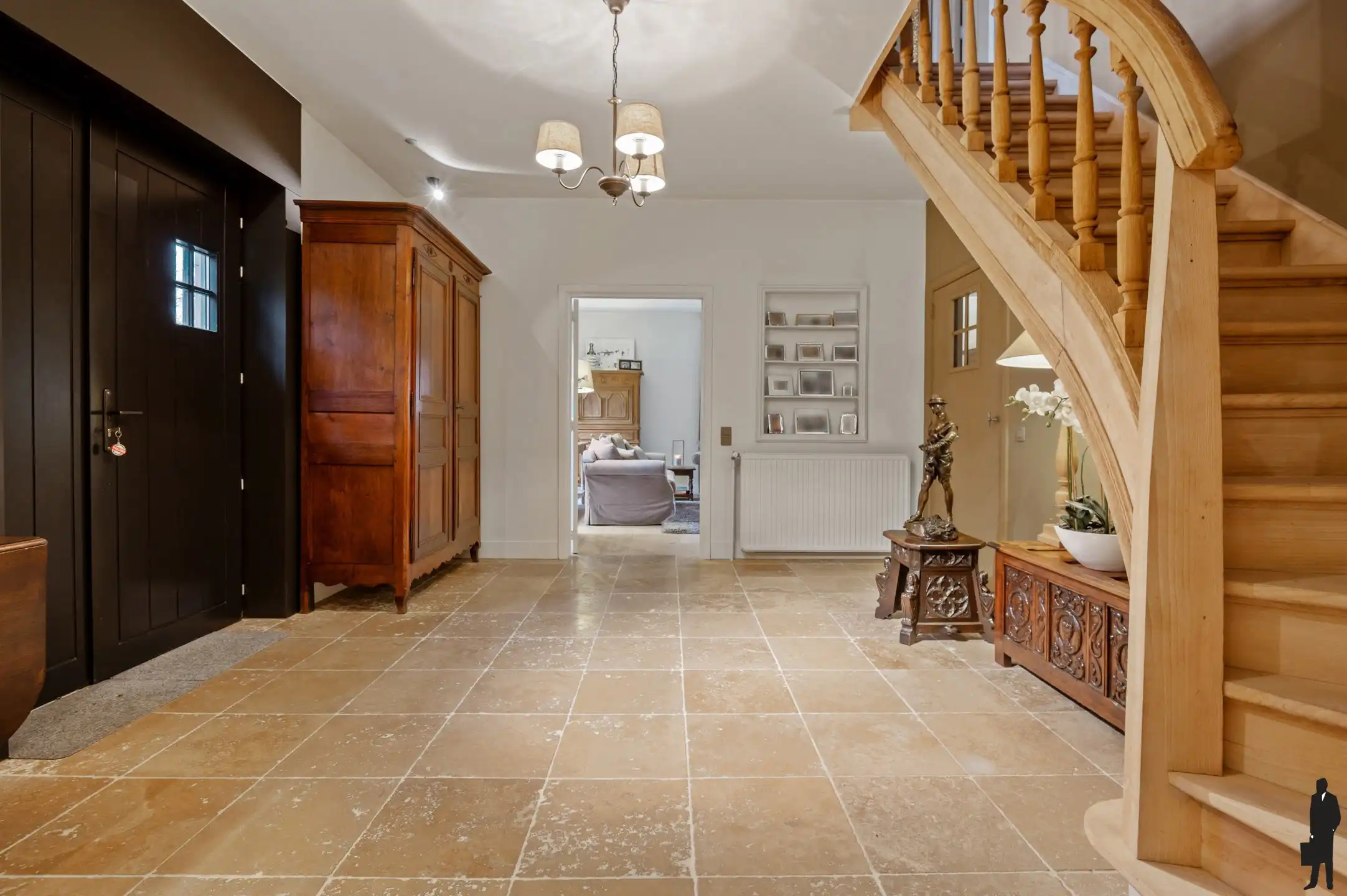 Prachtige villa met uitzicht op de weilanden van het kasteel foto 11