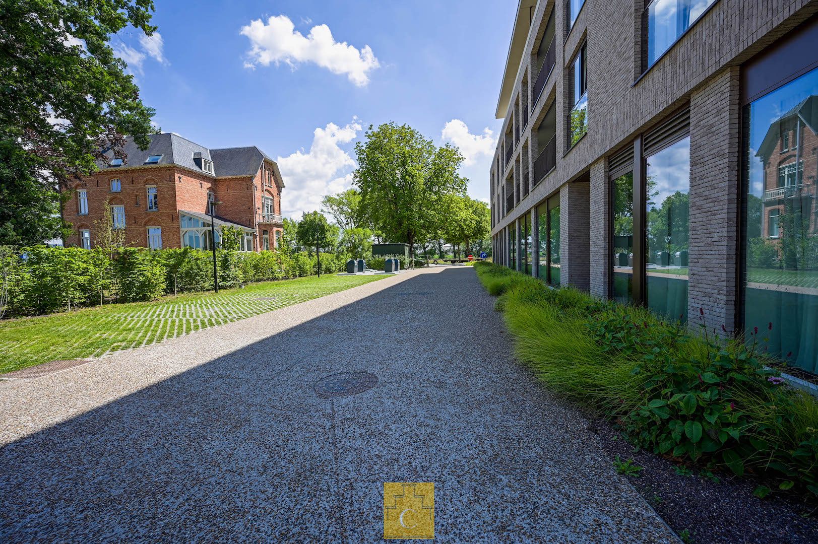 Recent 2 slaapkamerappartement met mooie zichten en ruim terras foto 22