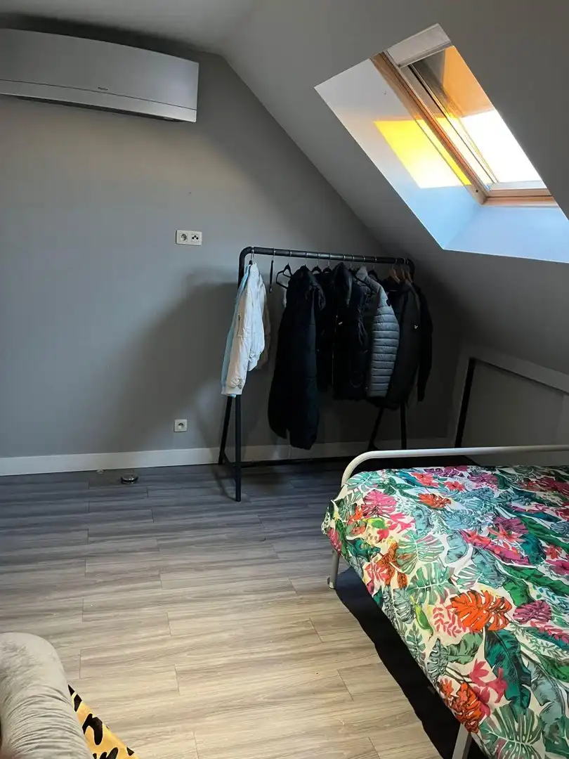 Gerenoveerd appartement met 3 slaapkamers foto 20