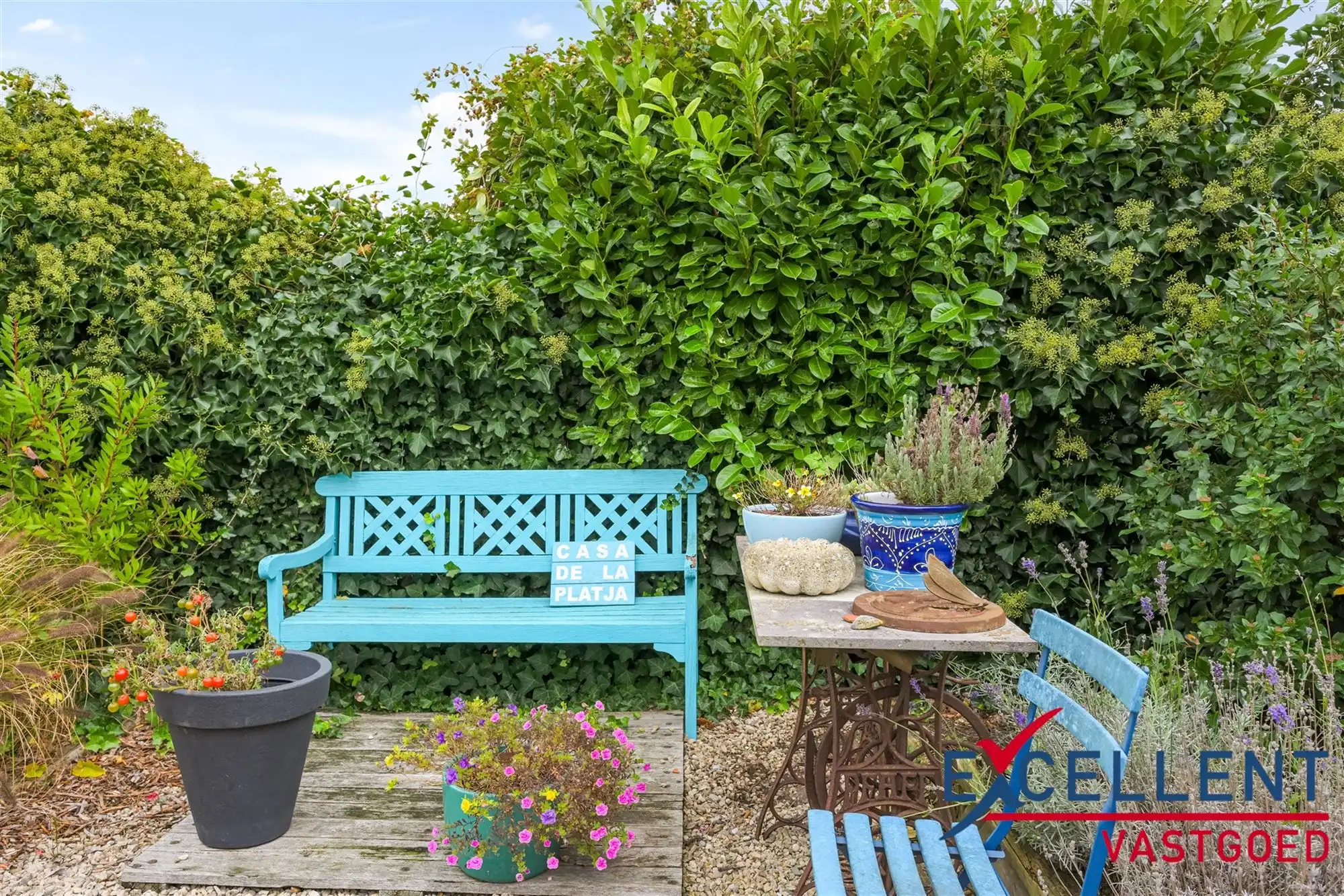 Instapklare gezinswoning centrum Deinze met achteruitweg te koop foto 16