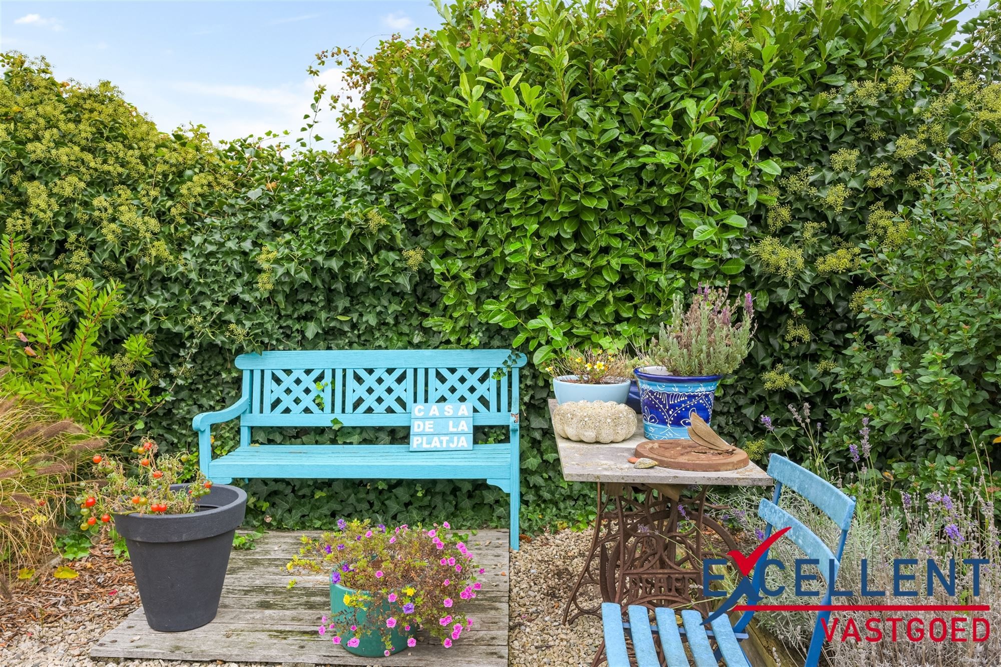 Instapklare gezinswoning centrum Deinze met achteruitweg te koop foto 16