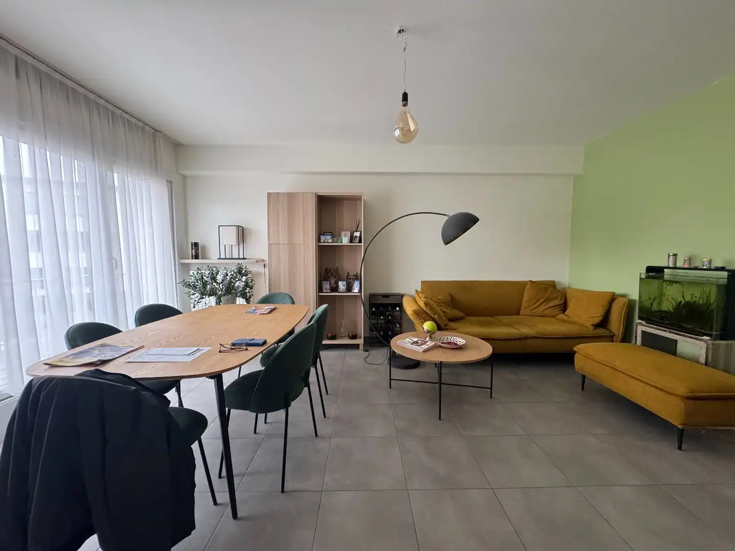Appartement 2 slpk INCLUSIEF garage en berging - vlak bij het station van Merchtem foto 3