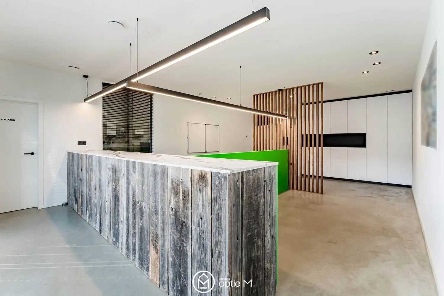 Moderne bedrijfsunit met unieke kantoren in Heusden foto 4
