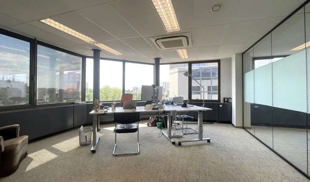 Kantoorruimte te huur in Regent Building in Berchem foto 6