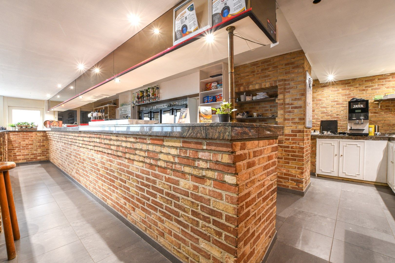Unieke commerciële vastgoedkans nabij het centrum van De Haan! foto 11