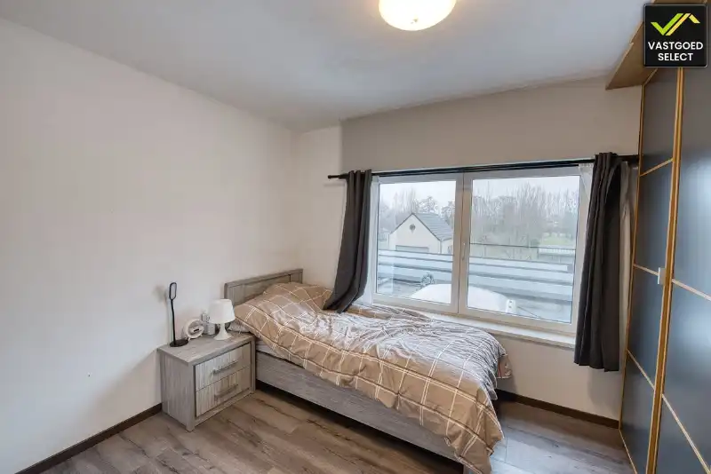 Halfopen bebouwing met 4 slaapkamers, zuidgerichte tuin en landelijk uitzicht in Sint-Laureins foto 14