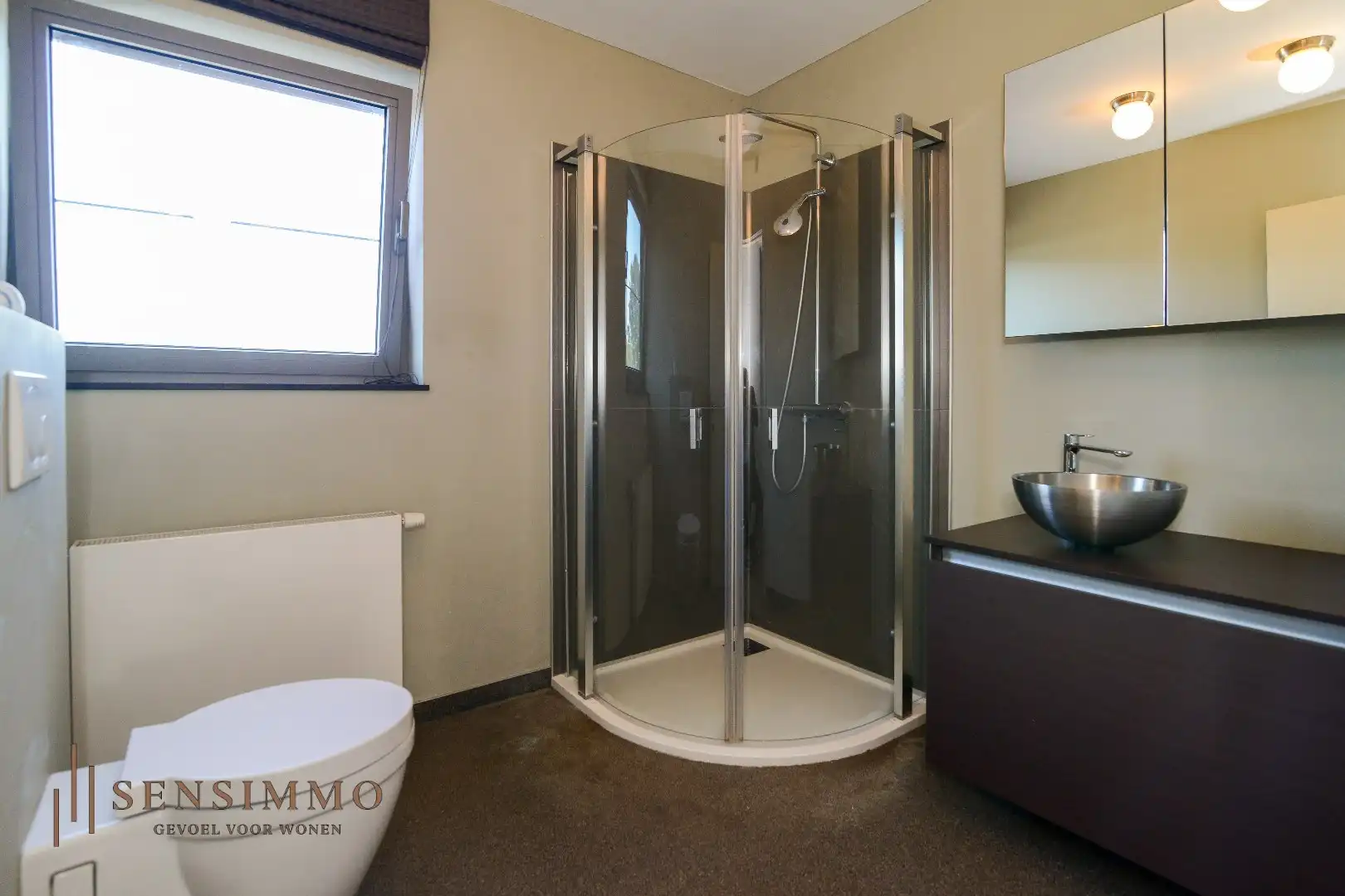 Ruim en instapklaar duplex appartement met carport en terras foto 11