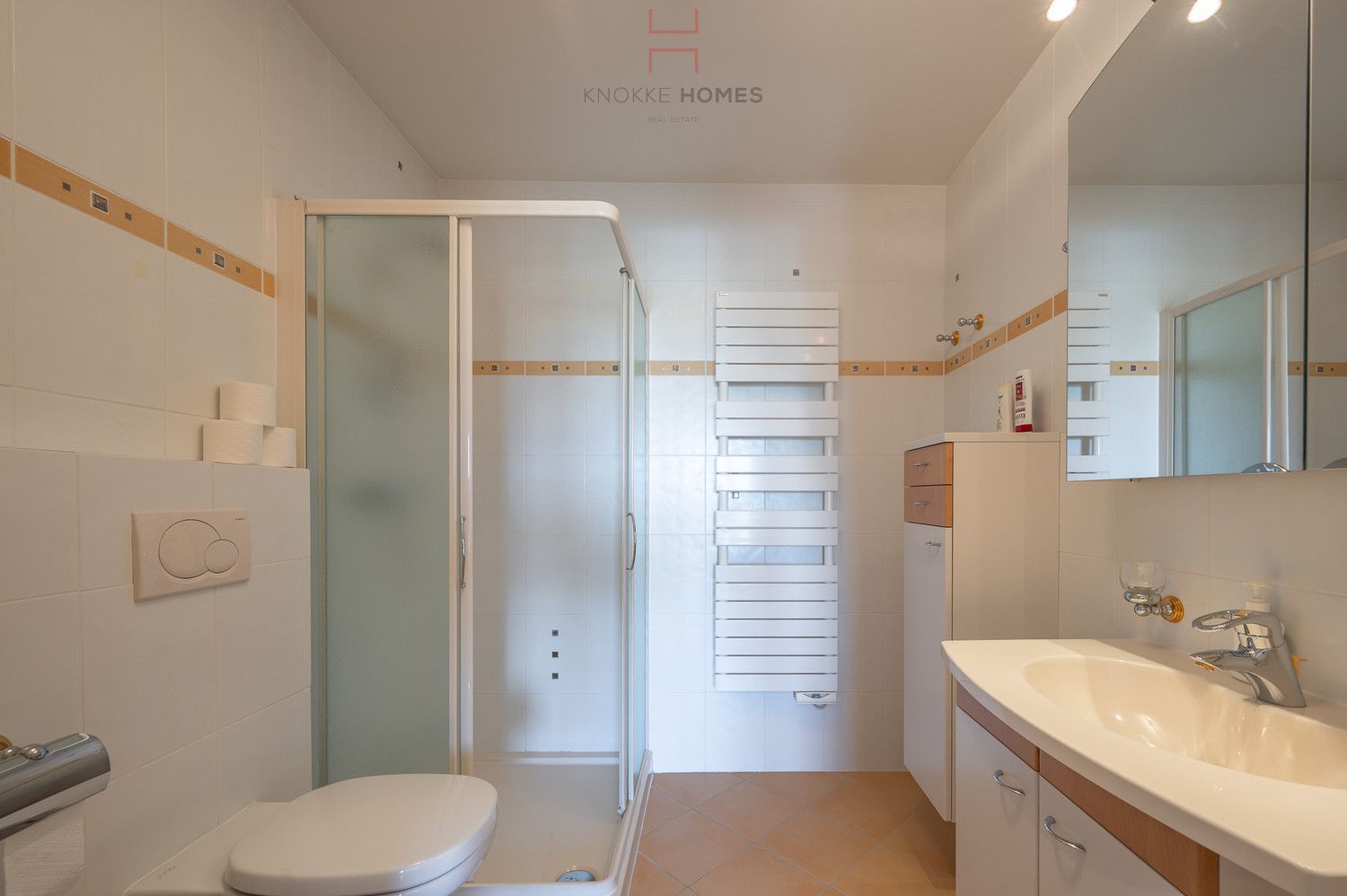 Riant appartement met open zicht over het meer van Duinbergen foto 21