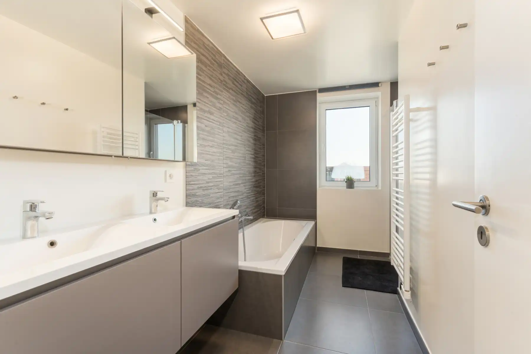 Recente HOB met 4 slpks en afzonderlijke garage te Roeselare foto 19