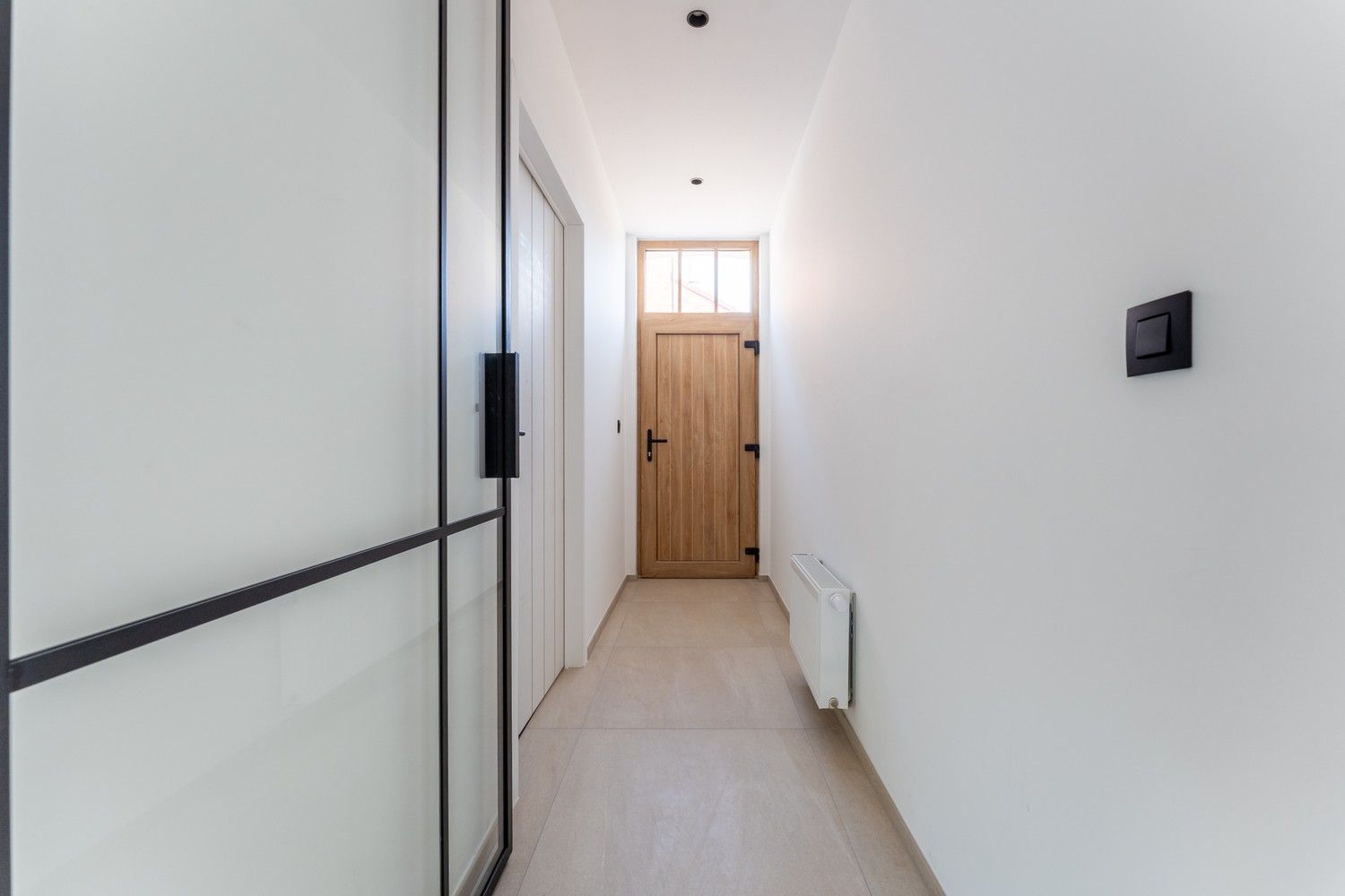 Volledig gerenoveerde gelijkvloerse woning met leuke tuin foto 5