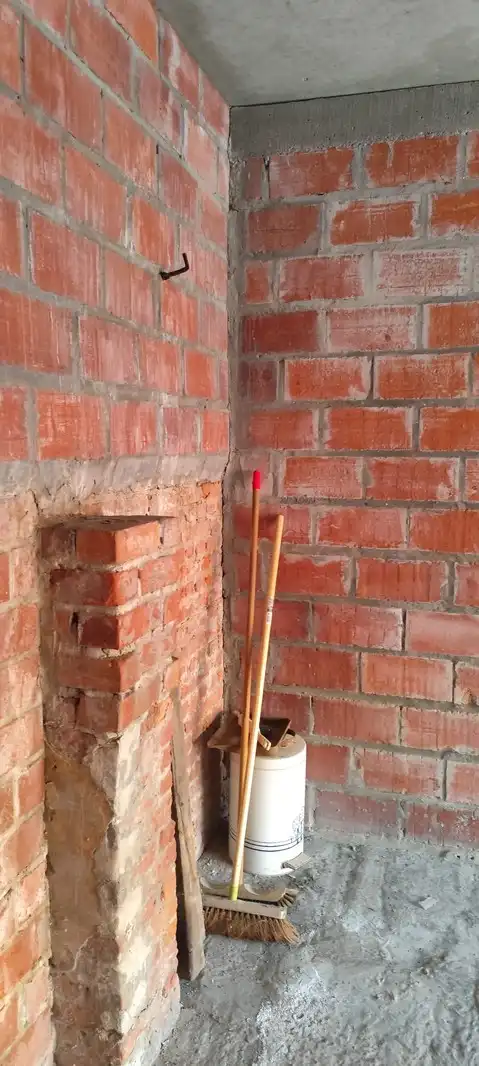 Zeer centraal gelegen afgesloten garagebox foto 8