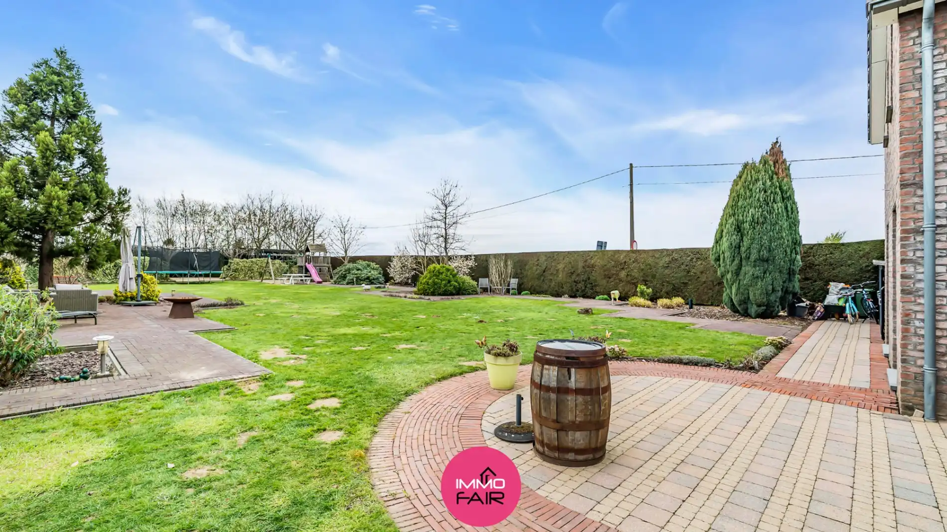 Vrijstaande woning op royaal perceel met panoramisch uitzicht, vlakbij Maastricht foto 23