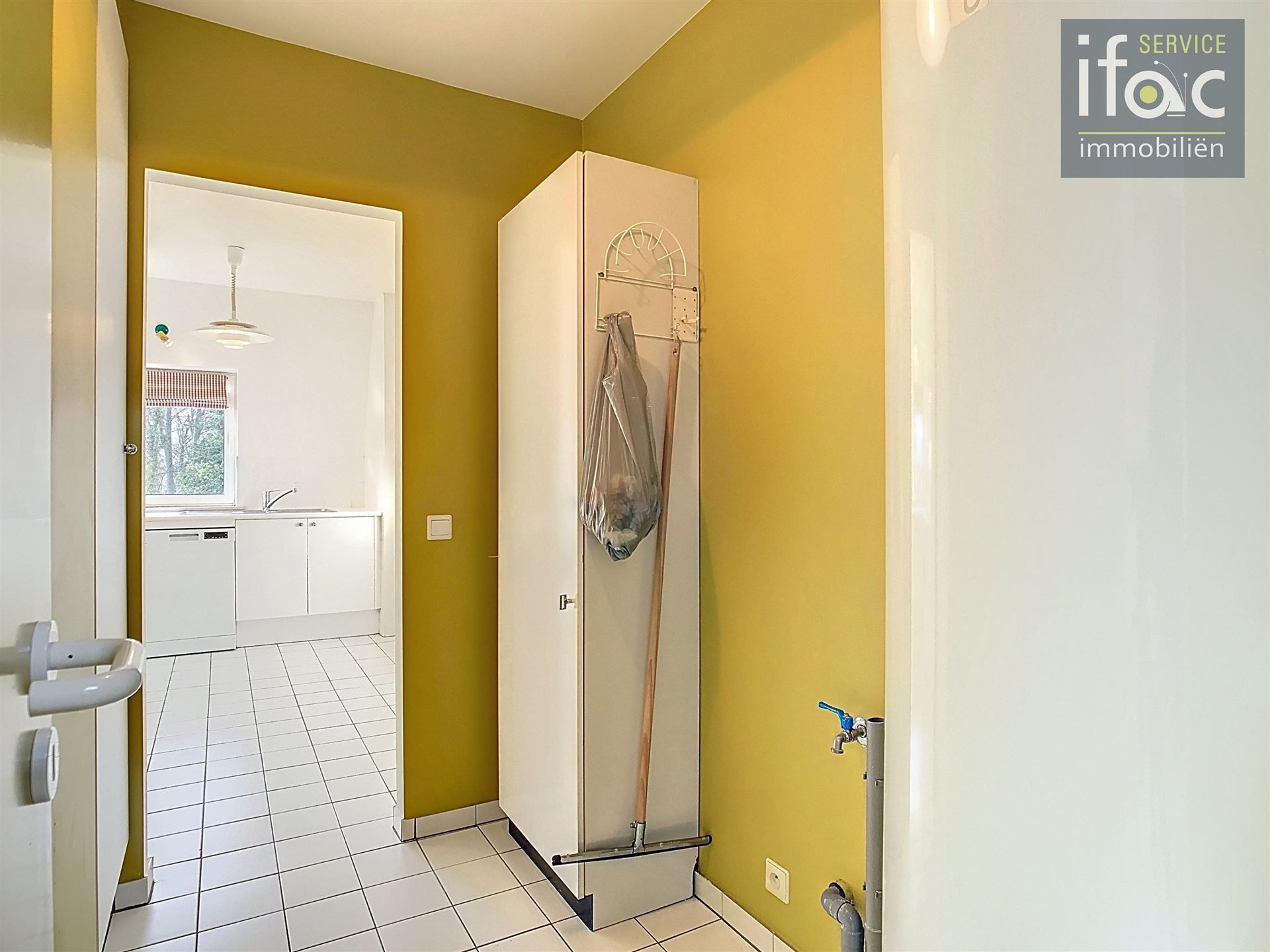 Penthouse met 2 slpk, kelder, parkeerplaats, garagebox! foto 12