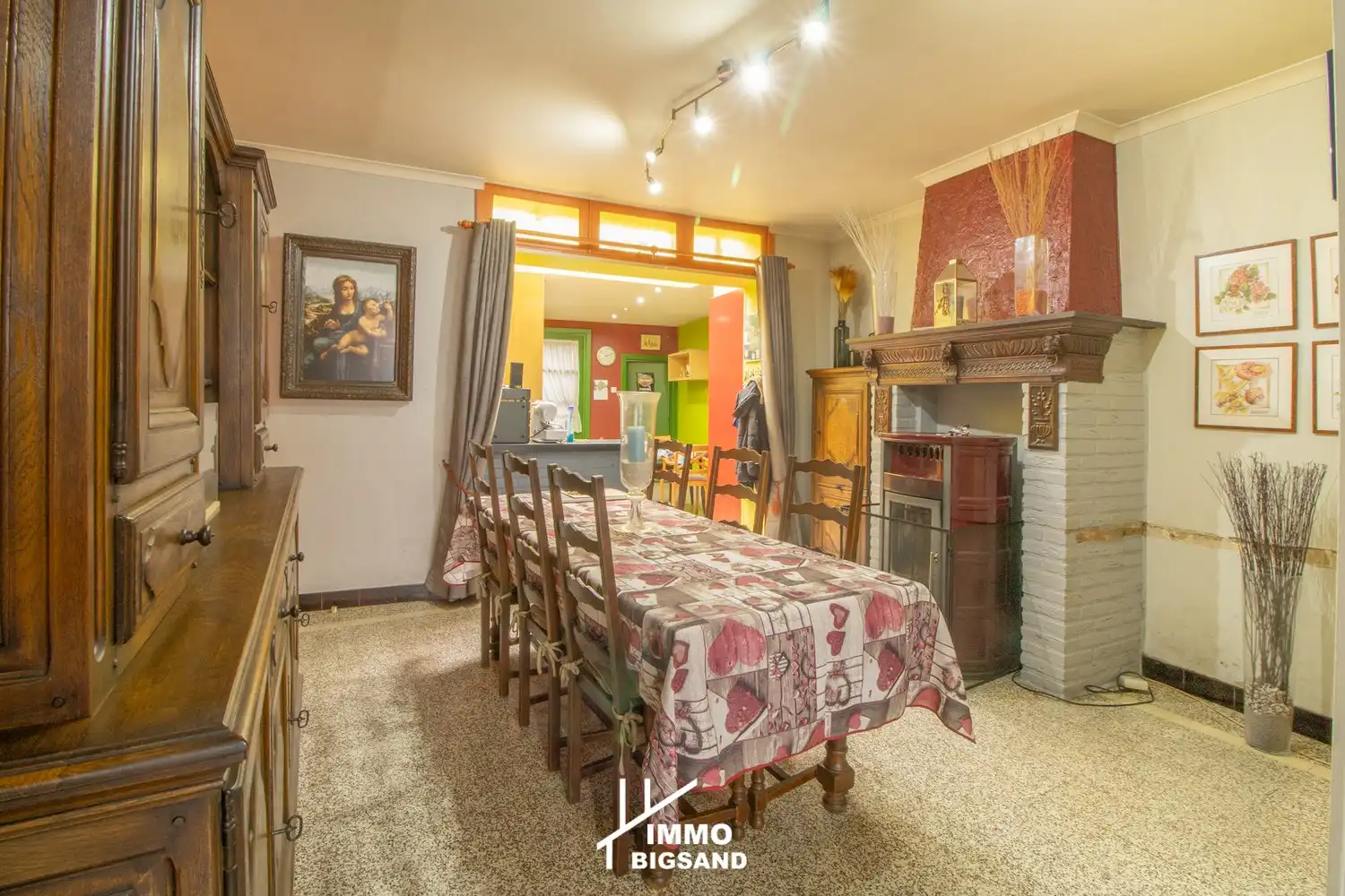 Zeer ruime woning te koop met 4 slaapkamers in Marke foto 4