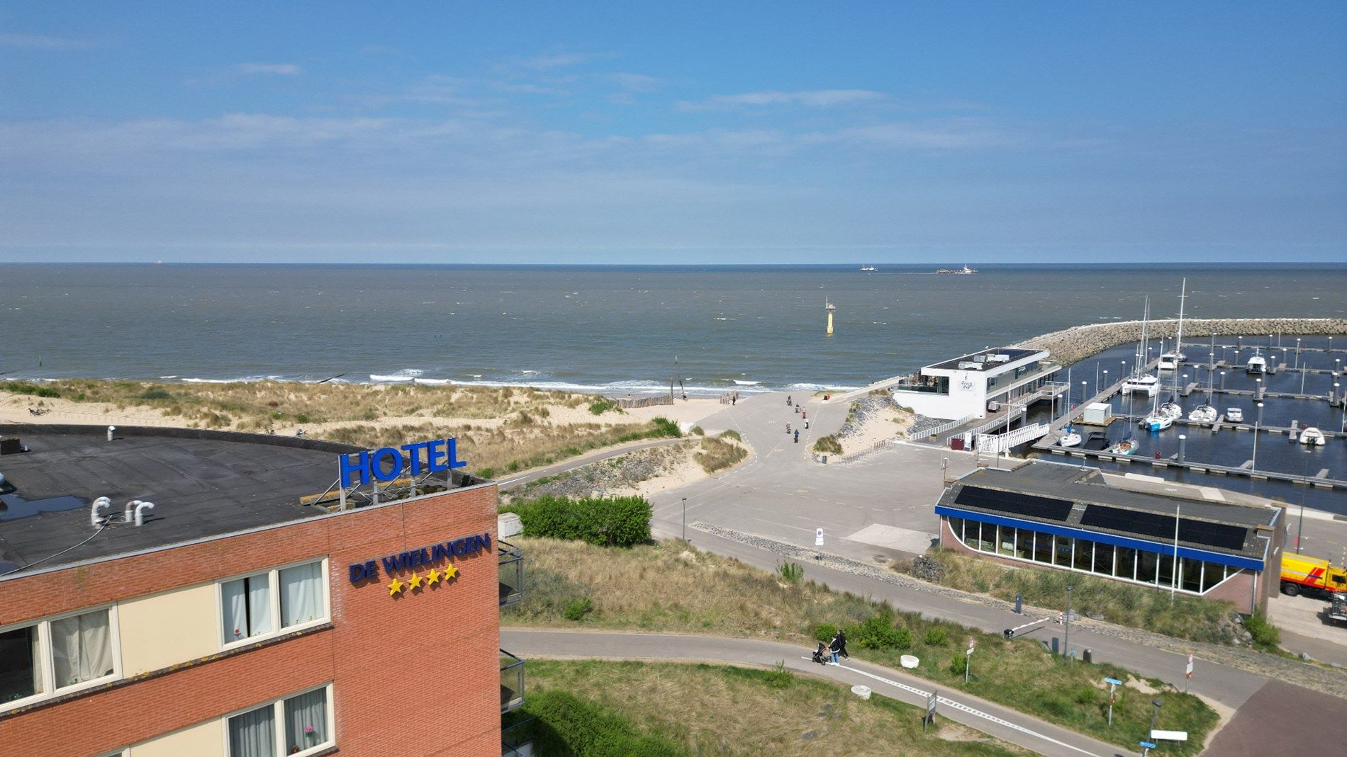 Uniek zicht op haven en zee! foto 27