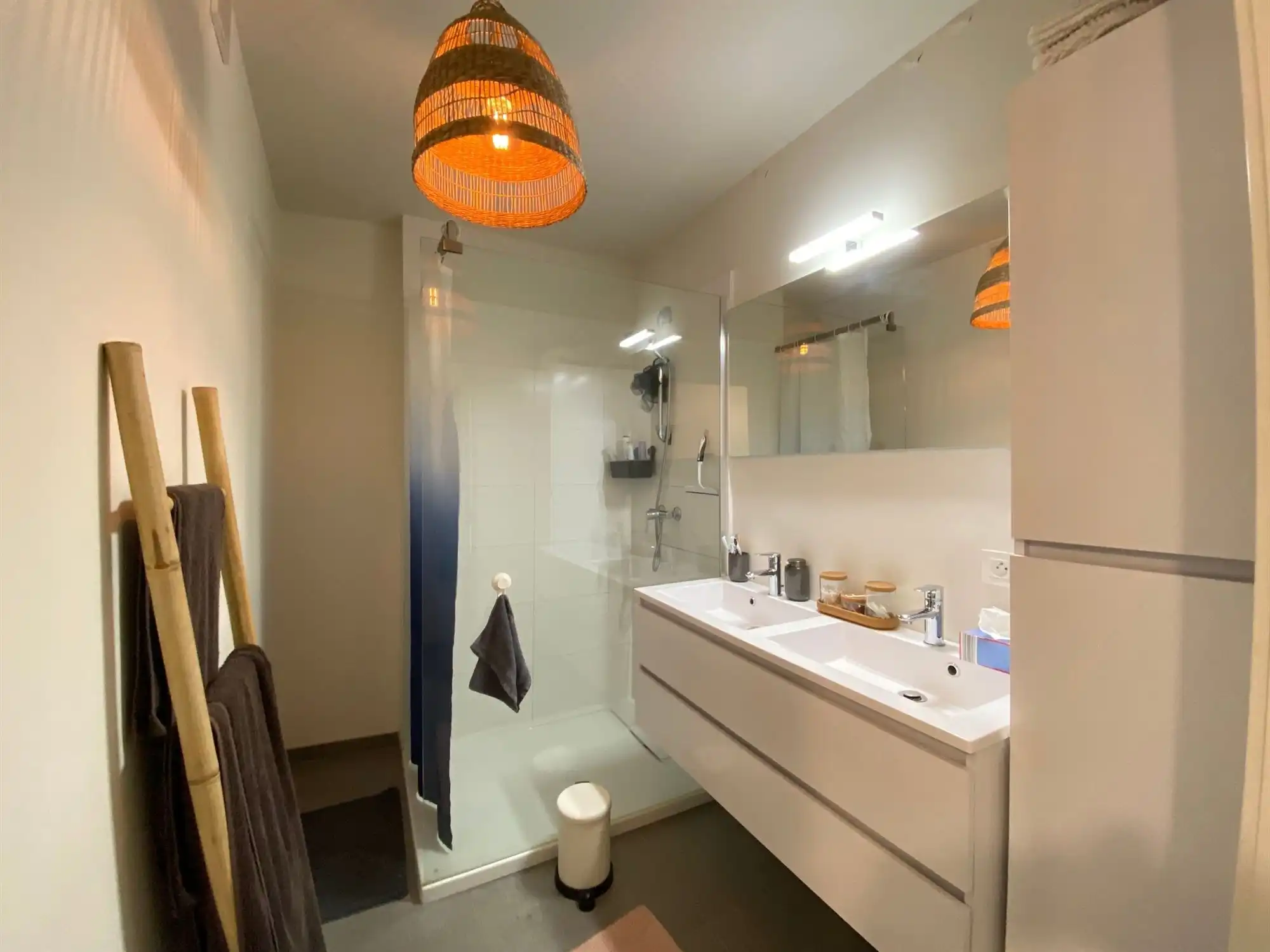 Duplex-appartement met 2 slaapkamers en autostaanplaats, centraal gelegen te Evergem foto 15