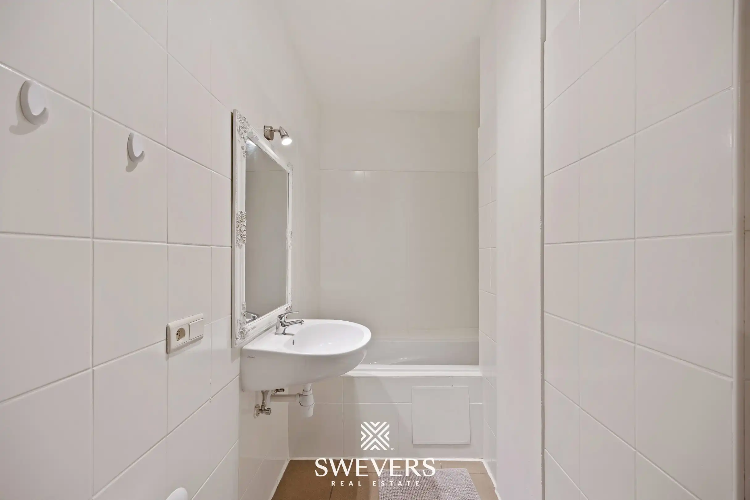 Uitstekend gelegen en instapklaar appartement met 2 slaapkamers te Genk foto 20
