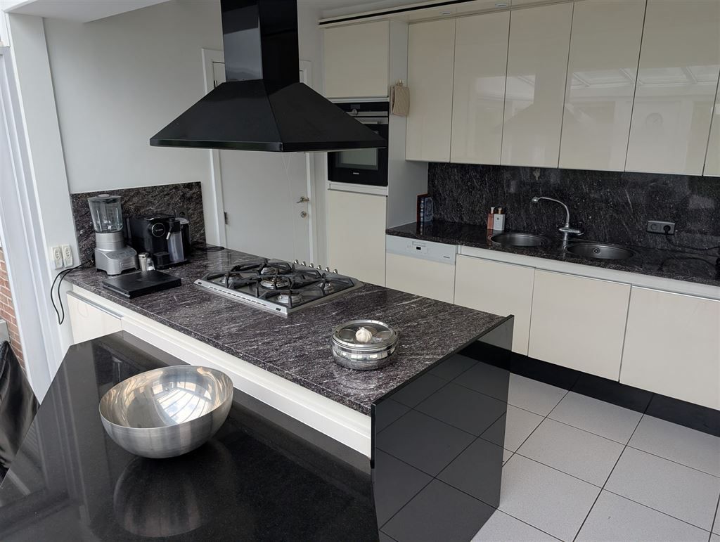 Dakappartement met rondomrond terrassen foto 5