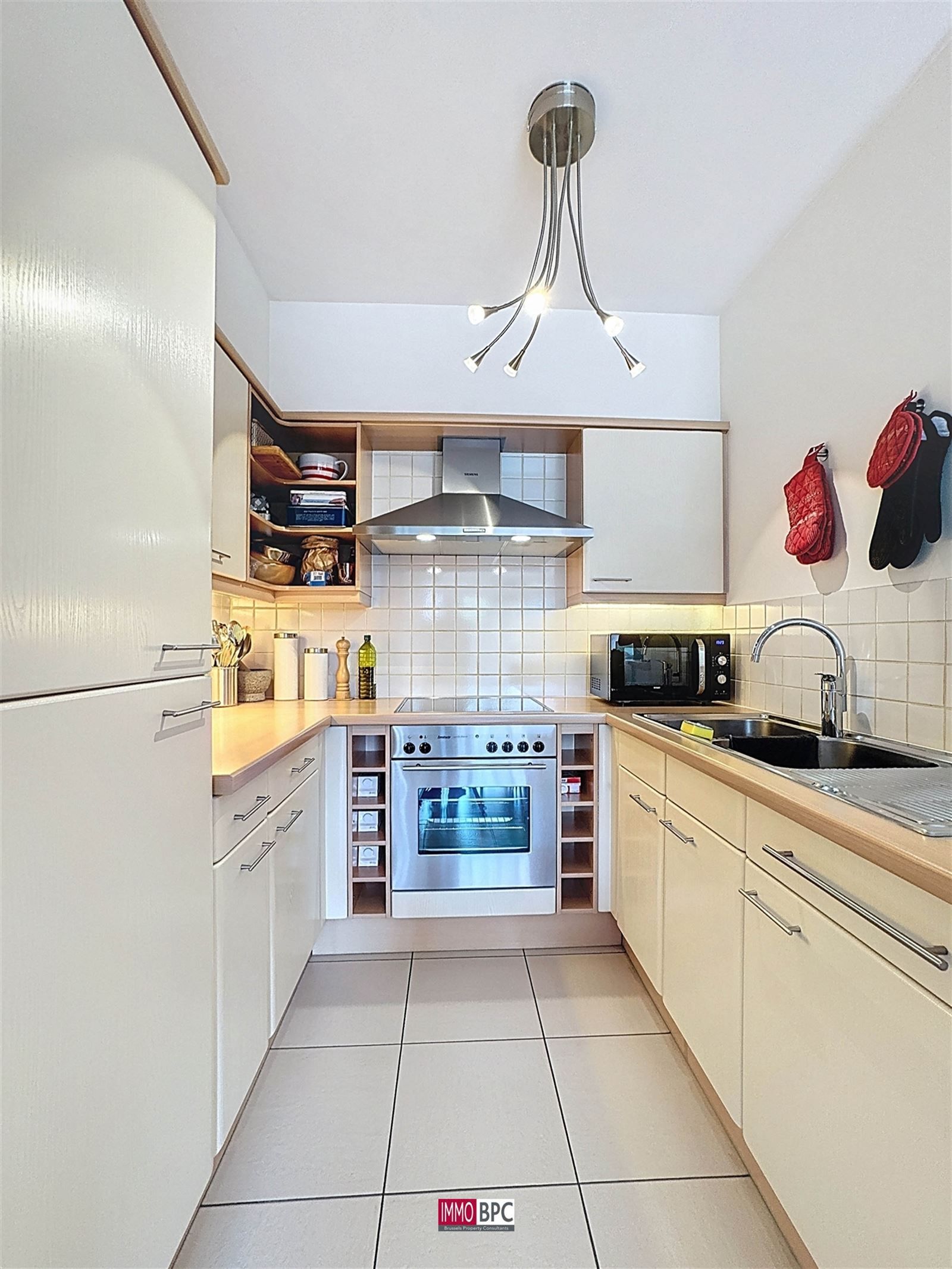 Instapklaar appartement met 2 slaapkamers met  garage  foto 9