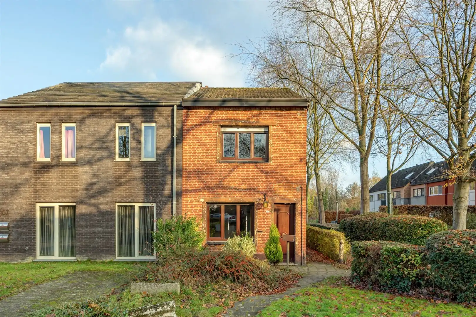 Hoofdfoto van de publicatie: Te renoveren hoekwoning met uitbreidingspotentie