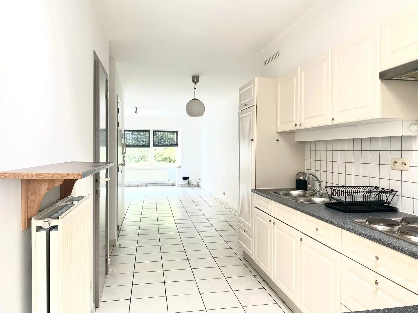 Ruim 1-slaapkamerappartement met terras. foto 4