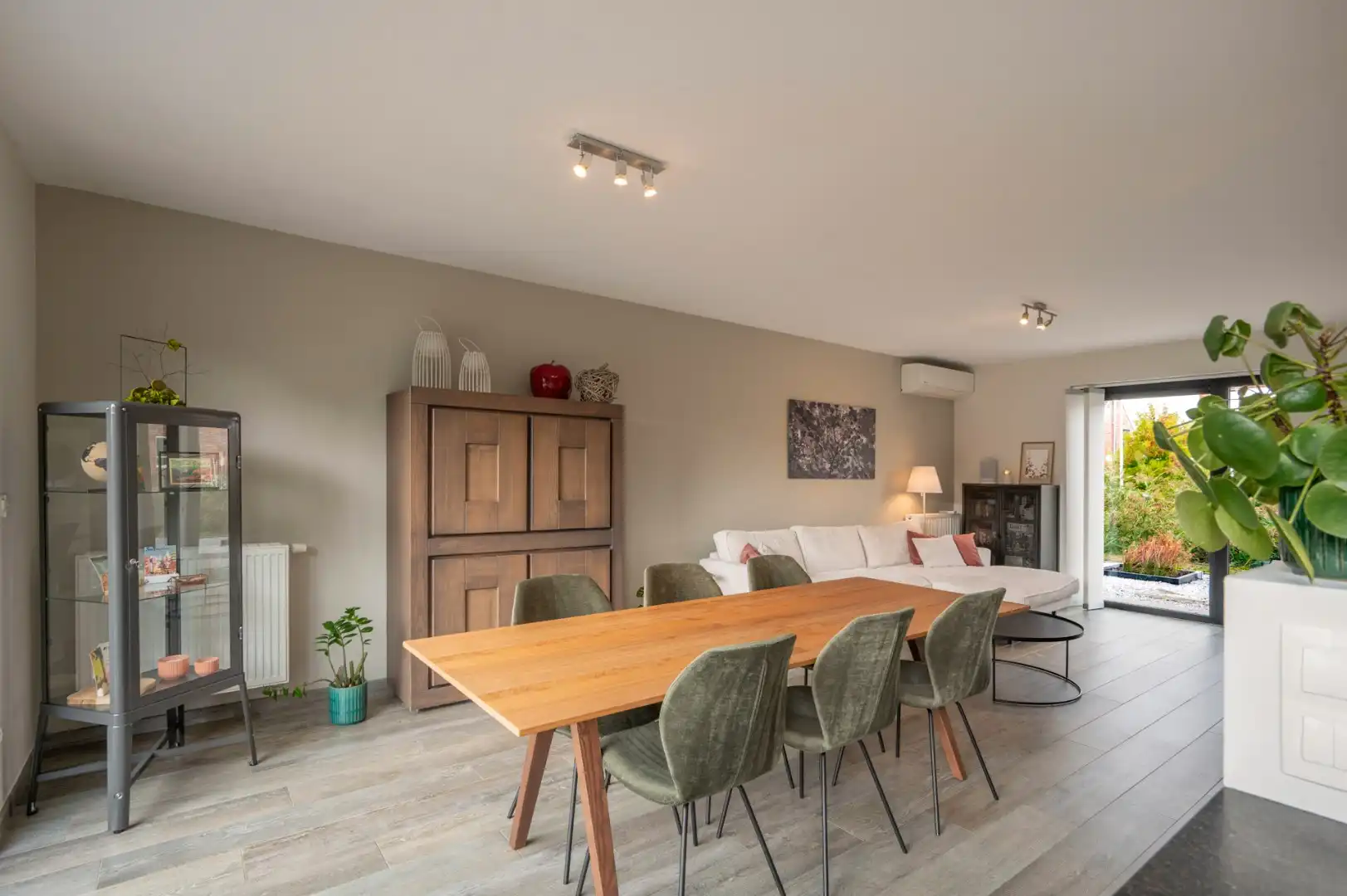 Instapklare en rustig gelegen woning met 3 slaapkamers foto 7