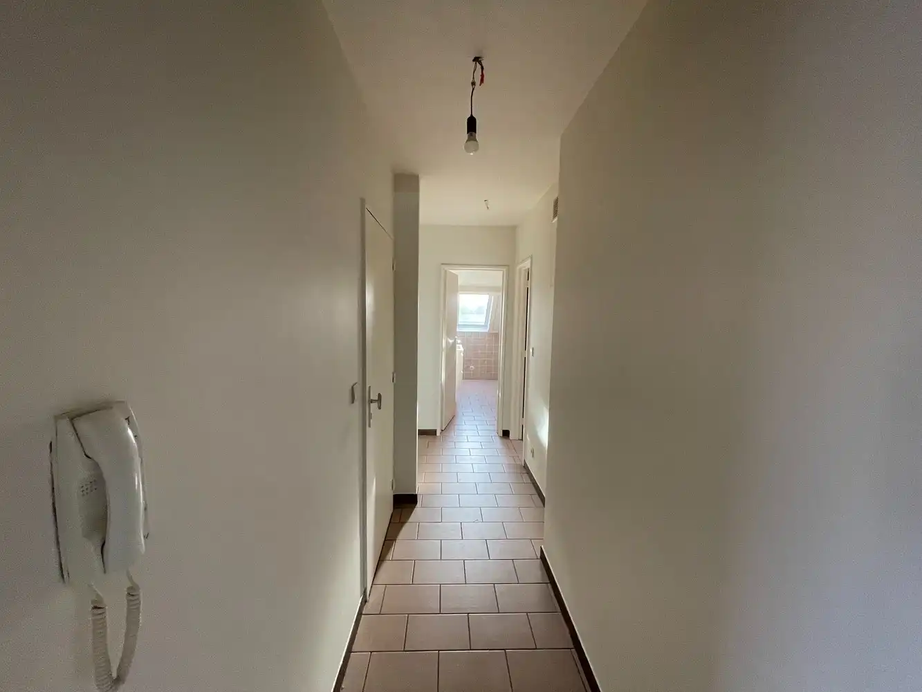 Appartement met o.a. 2 slpk's & garage foto 4