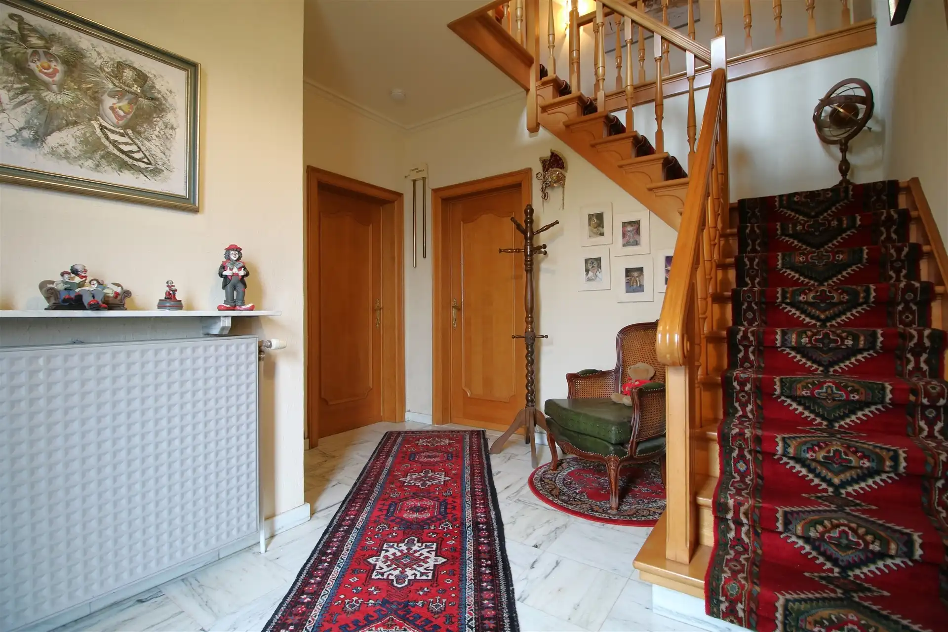 Ruime op te frissen woning in het centrum foto 14