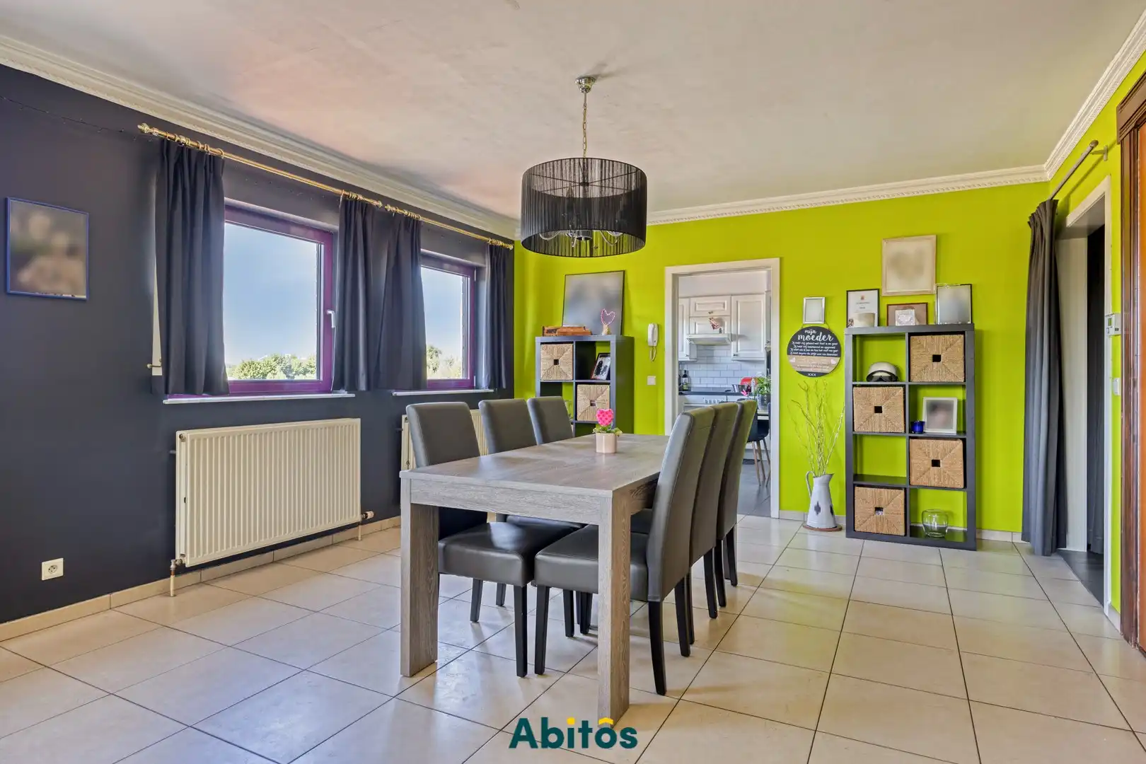 Ruim en lichtrijk appartement met 3 slaapkamers foto 4