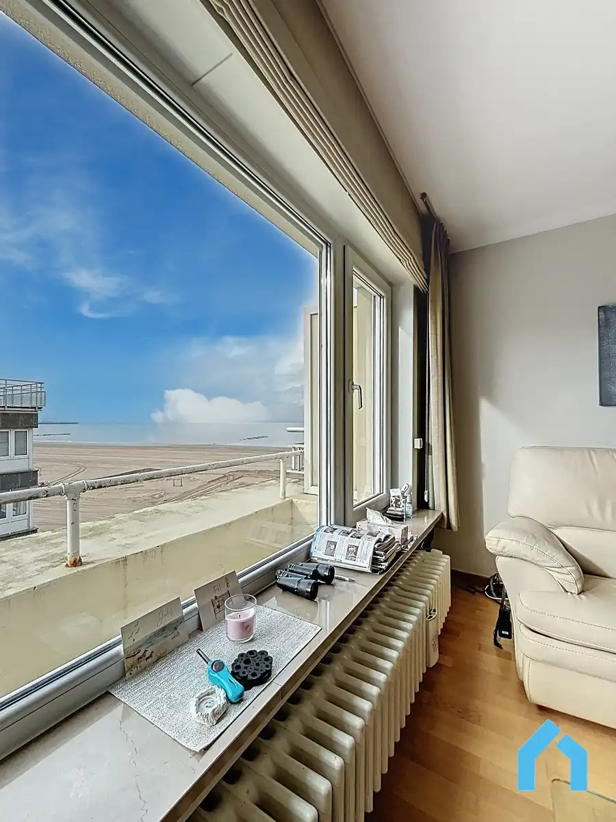 Charmant appartement met ruim terras te koop! foto 9