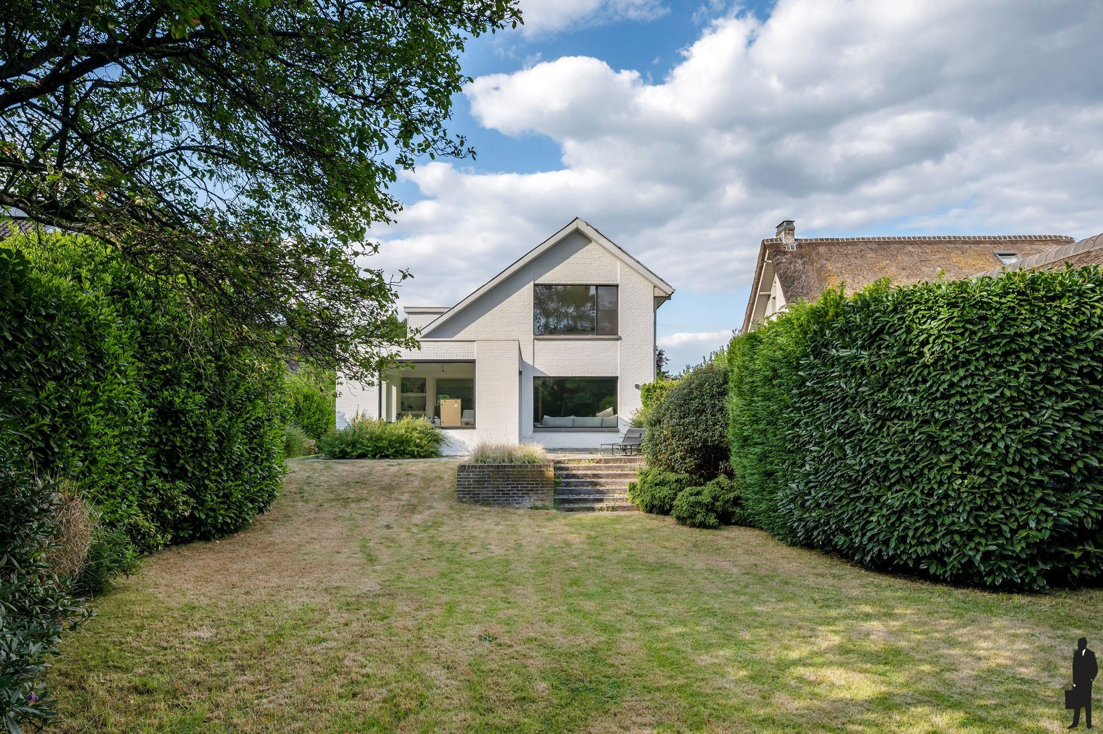 Instapklare architectenwoning, op toplocatie in Brasschaat! foto 3