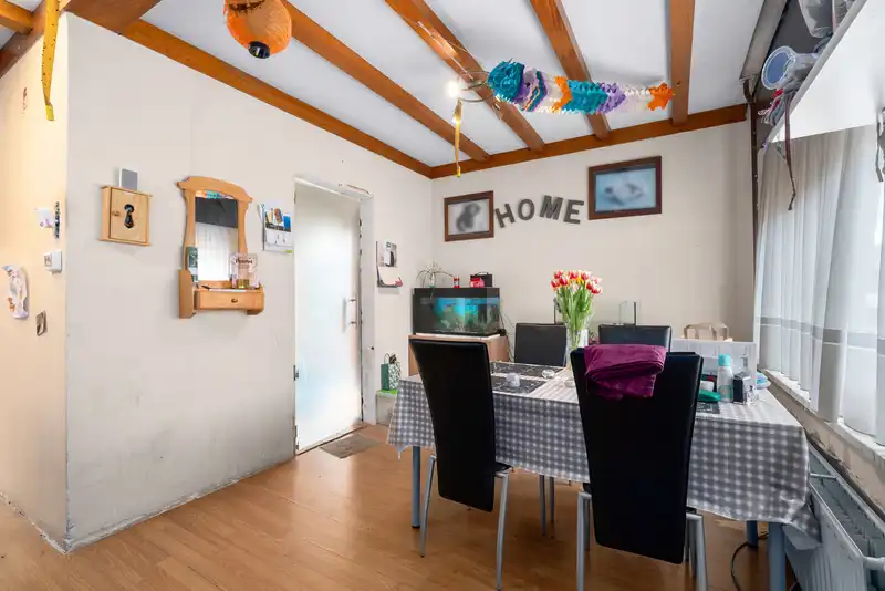 Te renoveren halfopen bebouwing met grote tuin te Zelzate foto 3