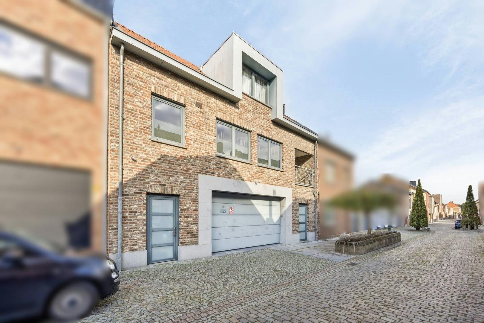 Uniek stadspand met dakterras in centrum Maaseik foto 19