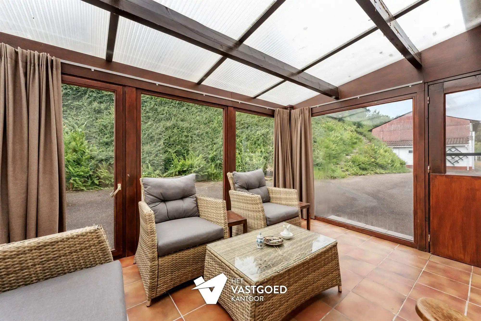 TE RENOVEREN KNUSSE WONING MET TUIN VAN 48A90CA EN LOODS EN GARAGE TE KAGGEVINNE foto 17