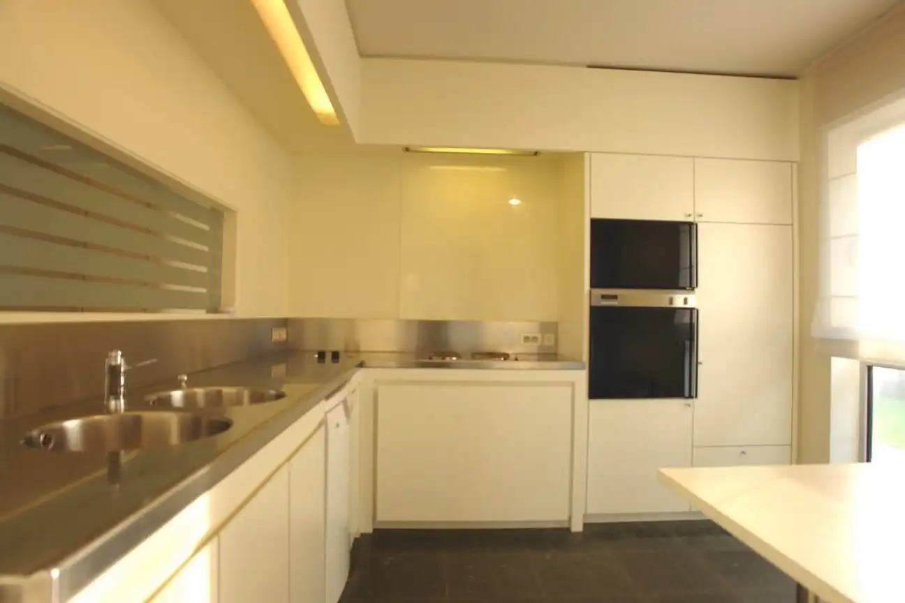 LUXUEUS APPARTEMENT MET TOPLIGGING foto 6