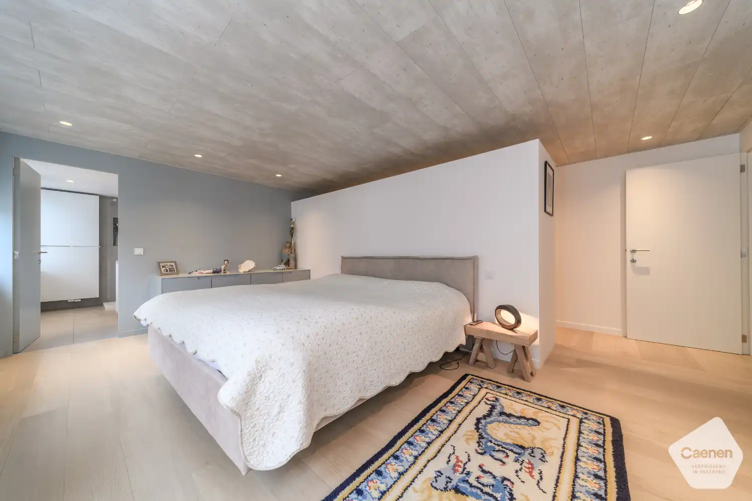 Ruim en lichtrijk appartement te koop in hartje De Panne foto 5