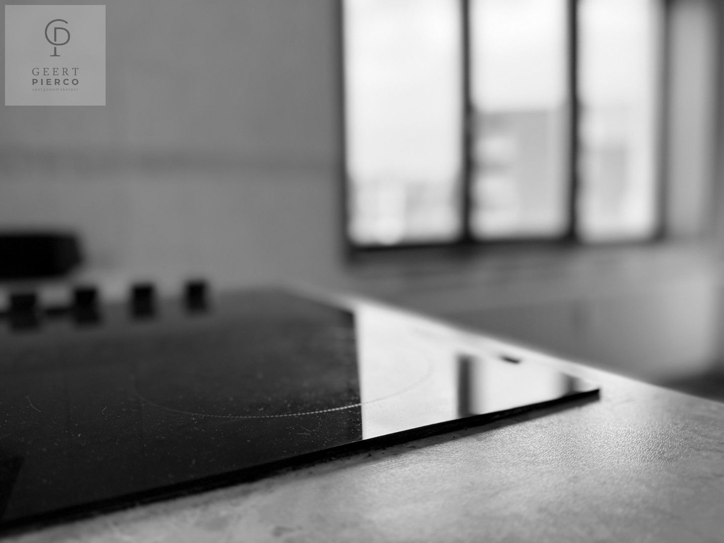 Gezellige studio op toplocatie, vlak bij het station foto 10