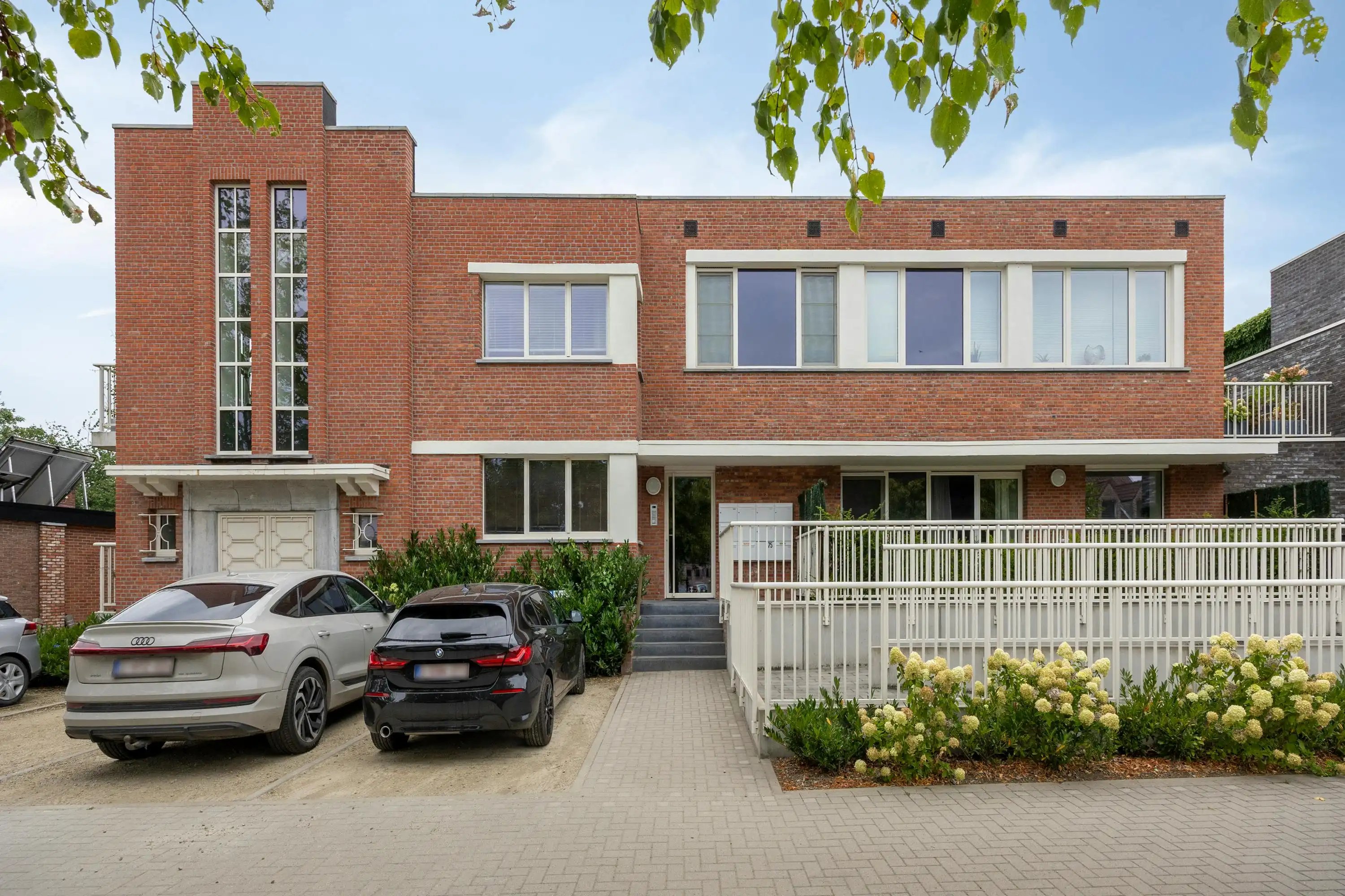 Tof instapklaar appartement met staanplaats te koop in Meer! foto 3
