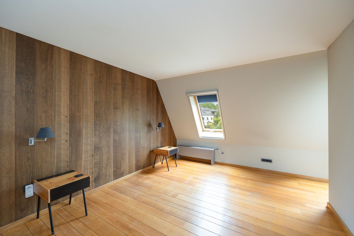 Instapklare, ruime woning met 4 slaapkamers, zonnig terras en multifunctioneel bijgebouw foto 20