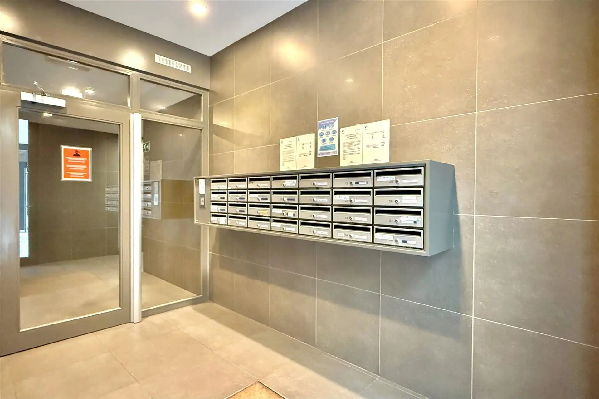 Ruim appt 3 slpk in hartje Brussel foto 22