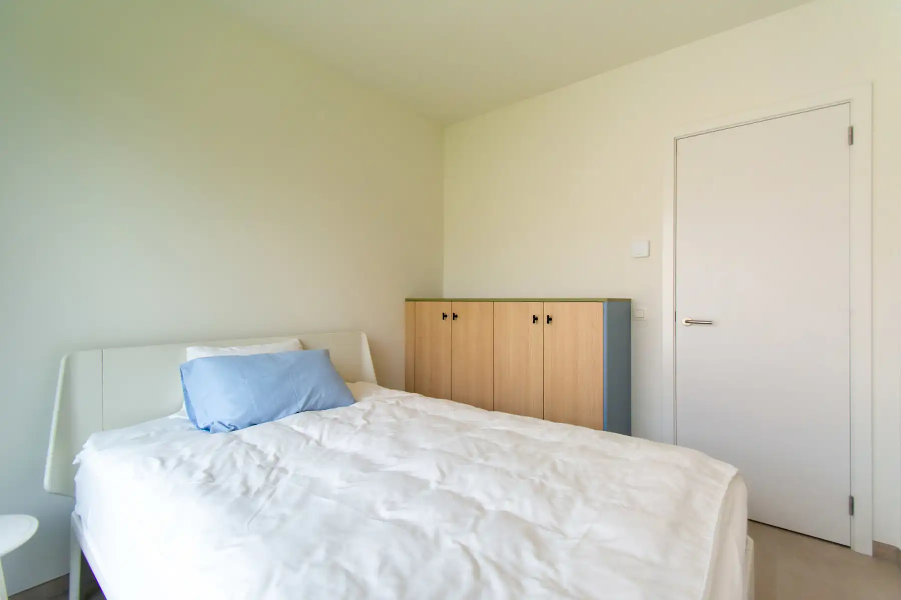 Rustig gemeubeld en comfortabel 1slpk appt. met mooi terras  foto 16