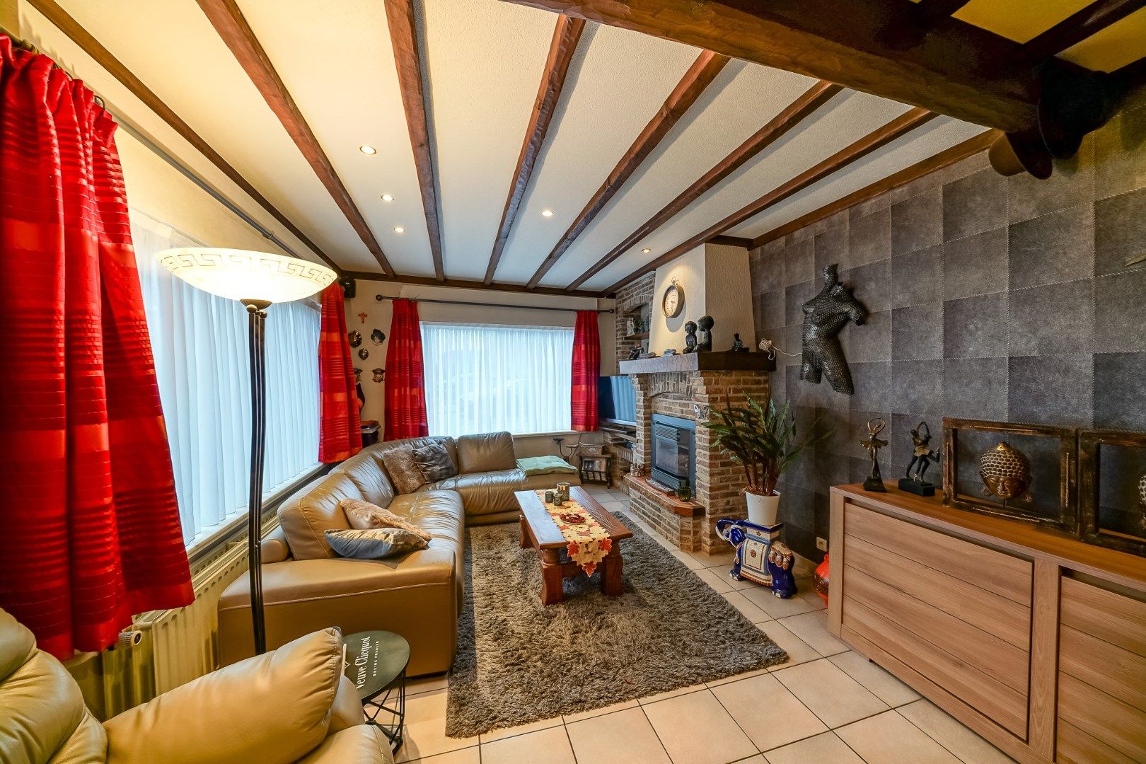 Gezinswoning met diepe tuin en uitweg achteraan foto 7
