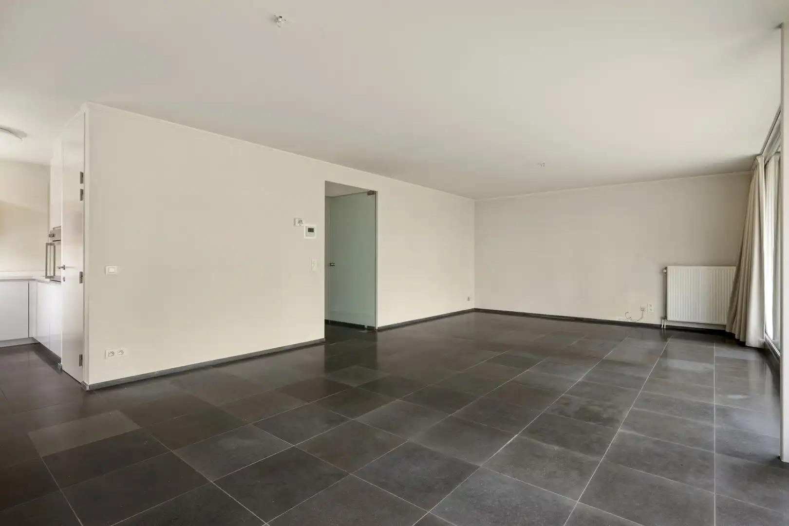 Prachtig 3-slaapkamer appartement en autostaanplaats in rustige en groene omgeving foto 3