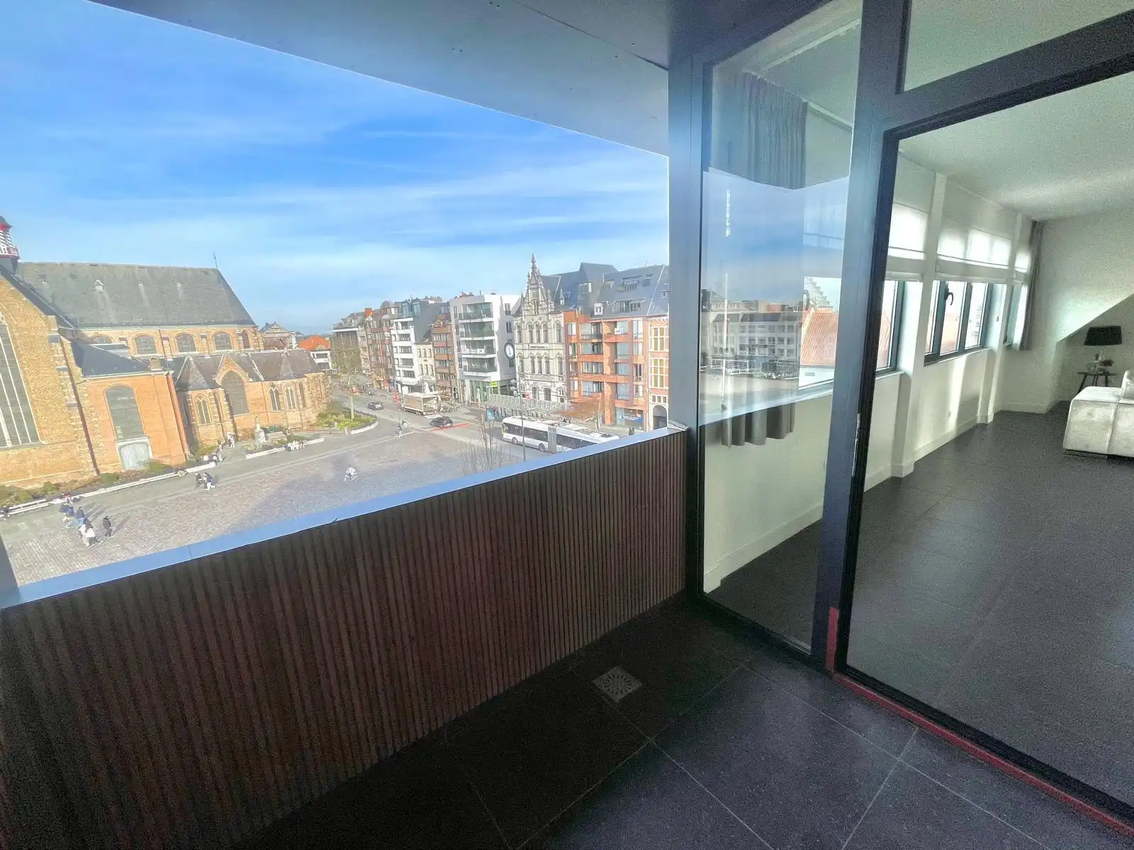 Luxe 2-slaapkamerappartement te huur op toplocatie foto 14