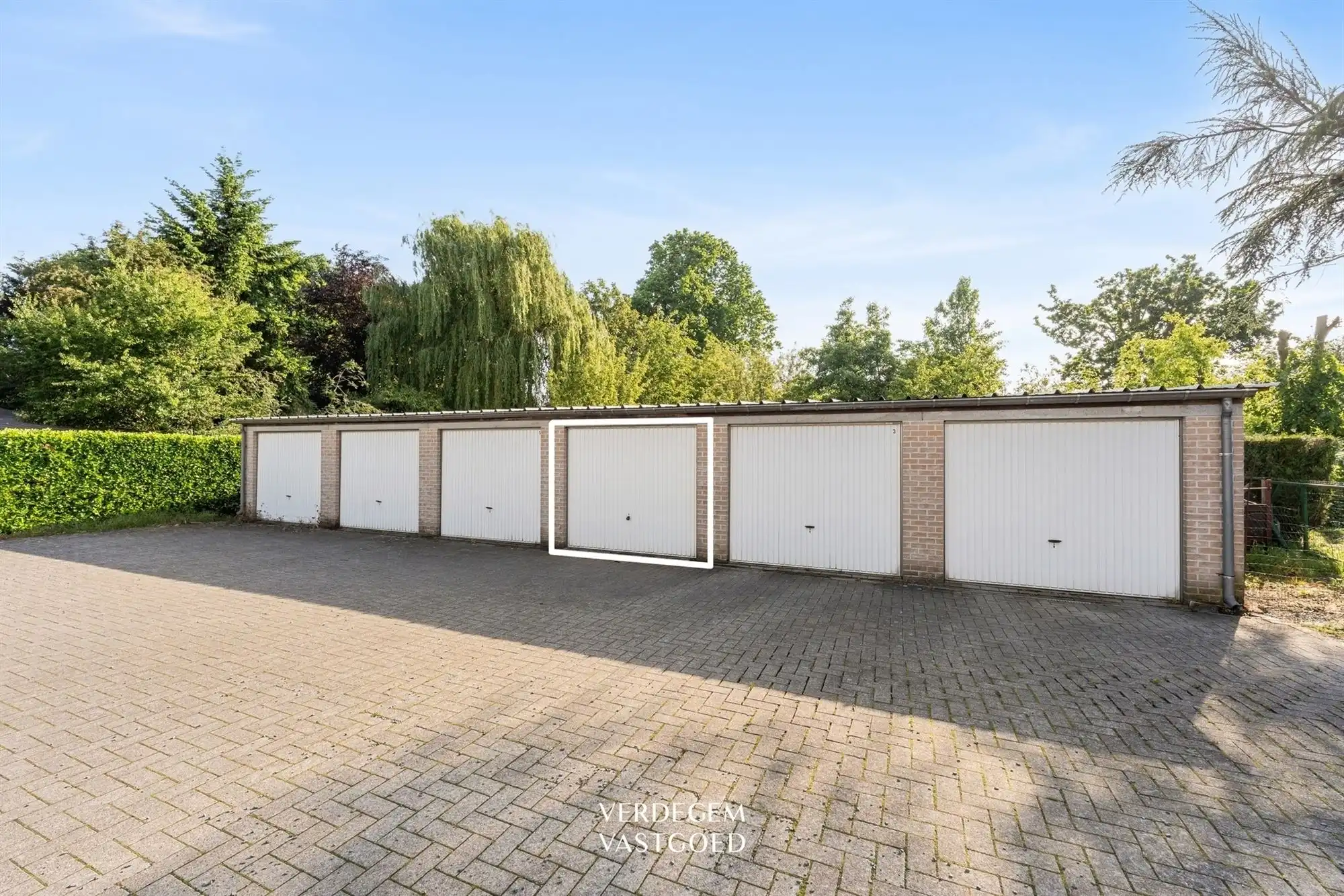 Dakappartement met 2 slaapkamers, garage en autostaanplaats foto 4