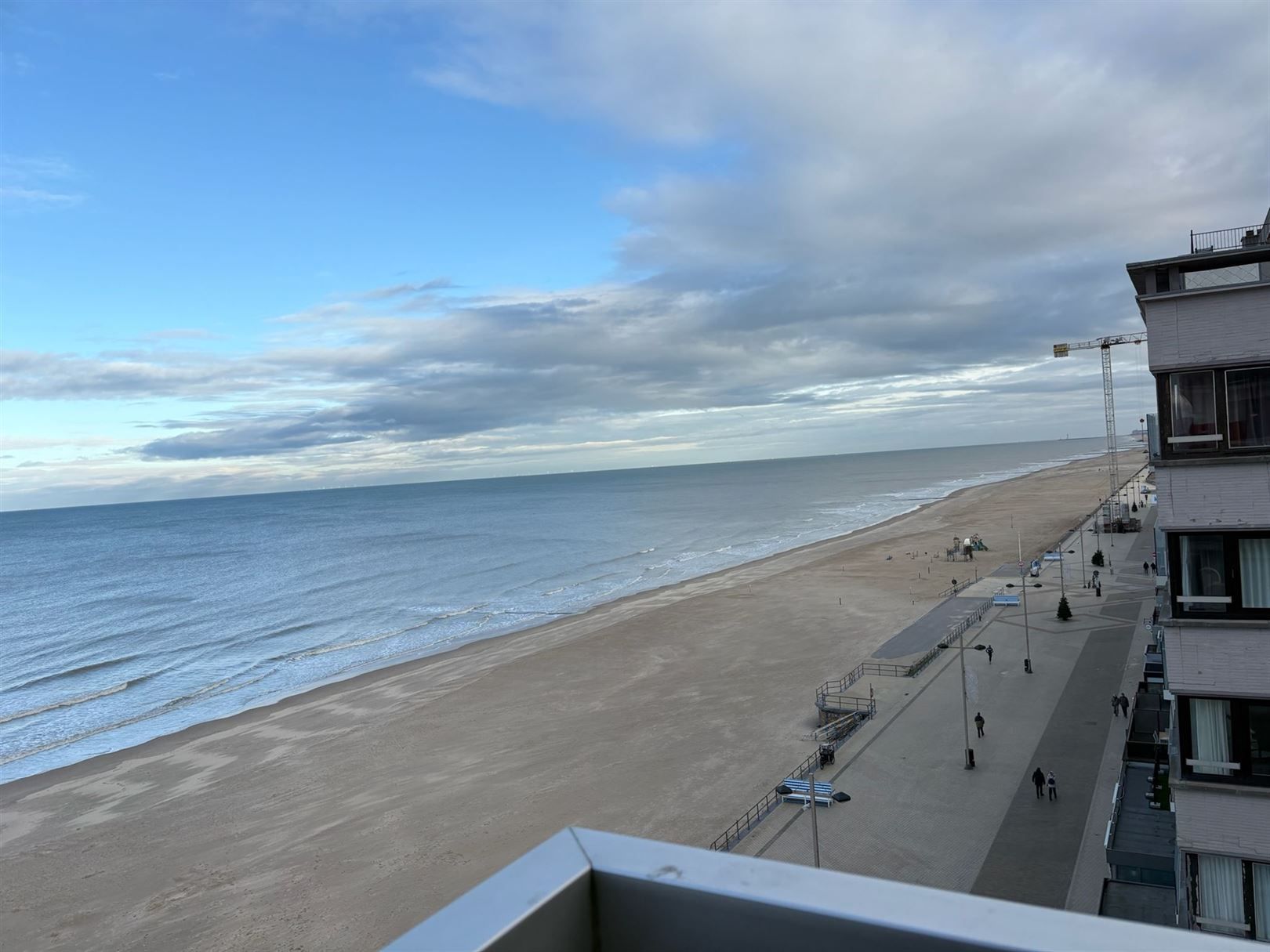 Appartement ongemeubeld met 2 slaapkamers foto 12