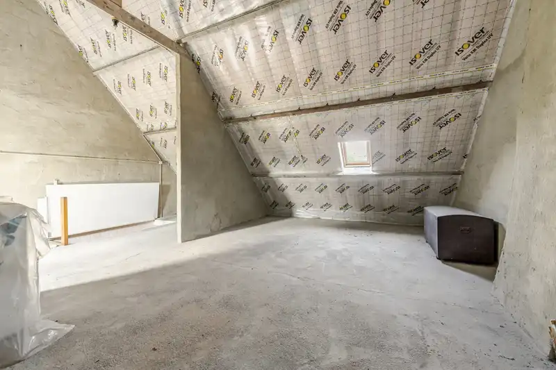 Izegem - Tussenwoning met garage en leuke tuin foto 17