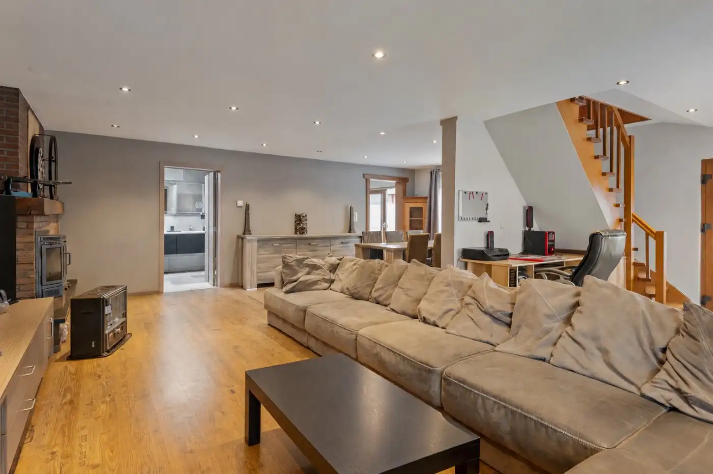 Instapklare woning met 3 slpk., tuin en magazijn te Nijlen foto 4