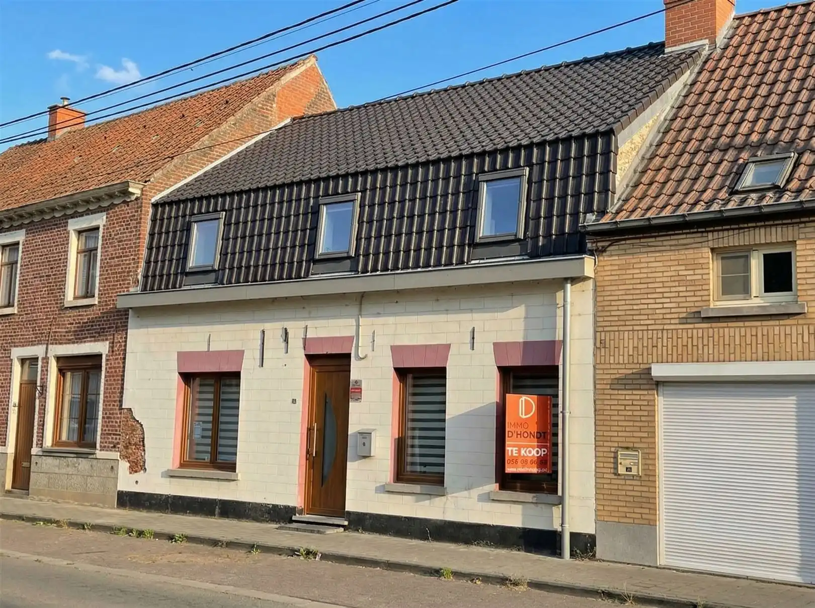 Woning met 5 slaapkamers in Frasnes-les-Anvaing foto {{pictureIndex}}